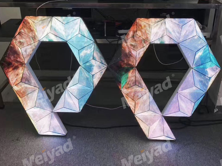 Meiyad Triangle LED Display