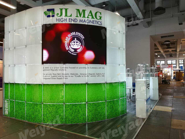 Ukraine Exhibition P2.5 Flexible Curved LED Panel